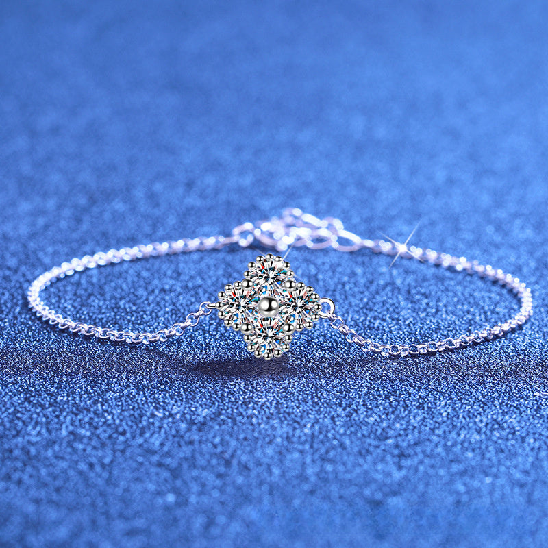 Lucky Clover Moissanite Bracelet view 3